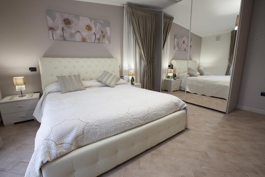 Amira Luxury Apartments Santa Maria Capua Vetere Exterior foto